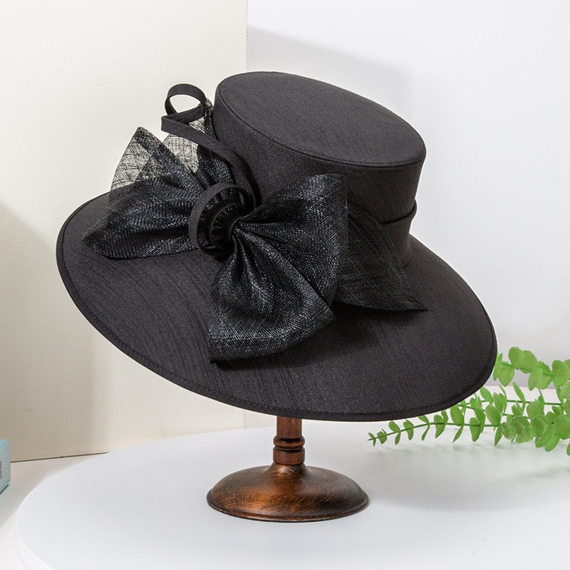 Hat Factory · Women's Hats · Ladies' Dress Hats · Party Hats · Birthday Hats · Wholesale & Retail Fábrica de Sombreros · Sombreros para Mujer · Sombreros de Fiesta · Sombreros de Cumpleaños · Venta al por Mayor y al por Menor